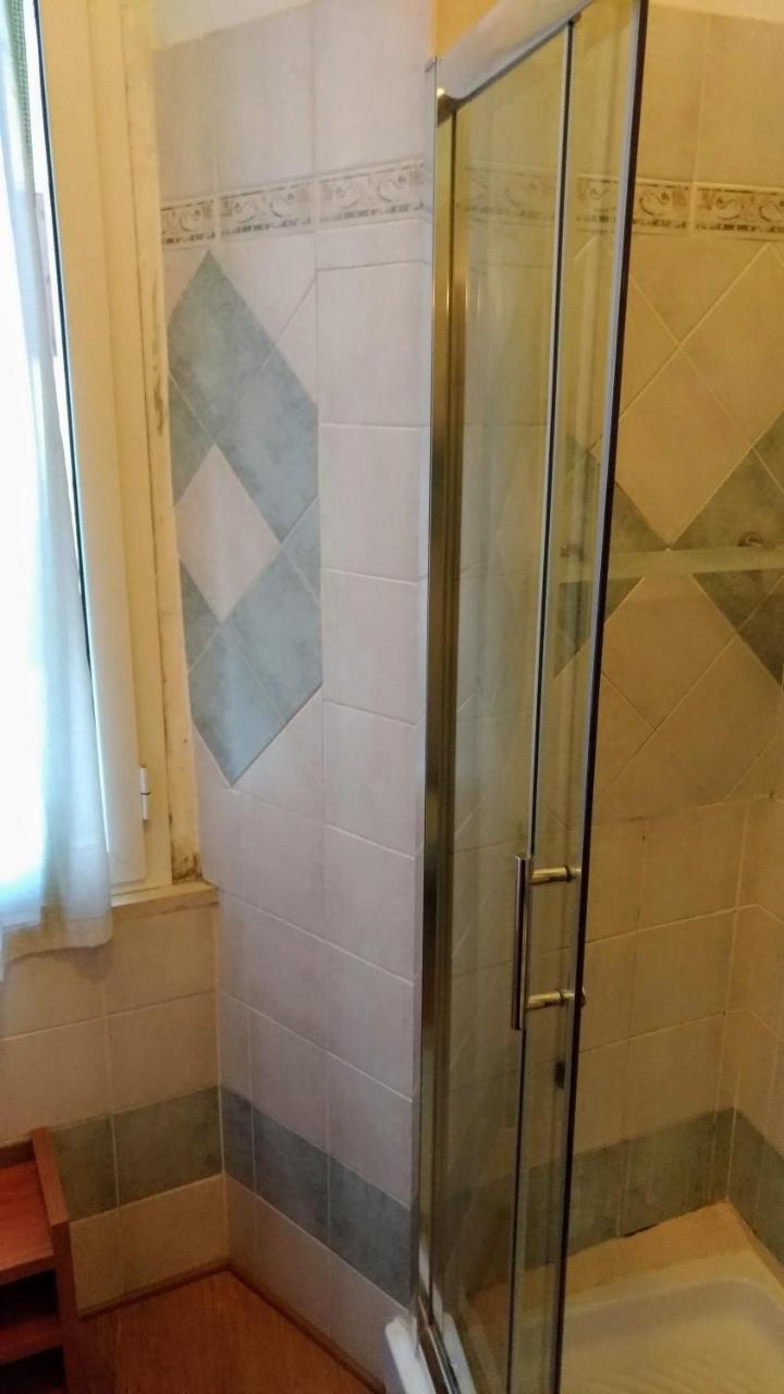 Nicolas Inn Rome Bagian luar foto