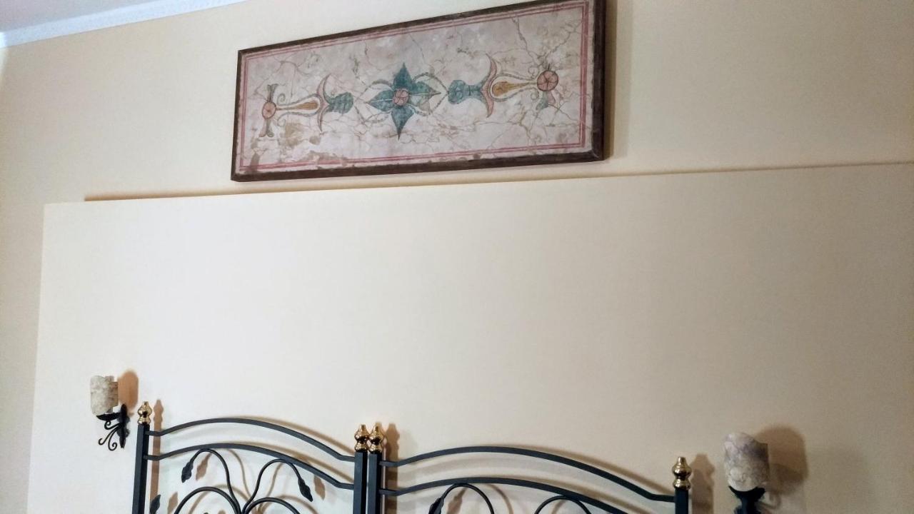 Nicolas Inn Rome Bagian luar foto