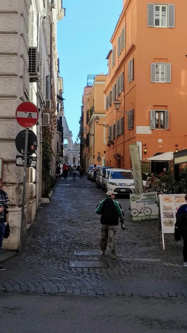 Nicolas Inn Rome Bagian luar foto